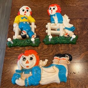 Bobbs Merrill 1977 Raggedy Ann and Andy Wall Decor 3 piece